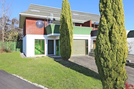 Photo of property in 140 Te Mata Road, Havelock North, 4130