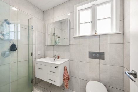 Photo of property in 26 Tinakori Road, Thorndon, Wellington, 6011