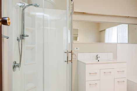 Photo of property in 12a Cecil Place, Cloverlea, Palmerston North, 4412