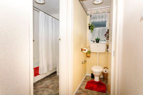 Photo of property in 13 Runciman Place, Dannevirke, 4930