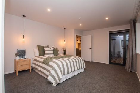 Photo of property in 18 Park Street, Winton, 9720