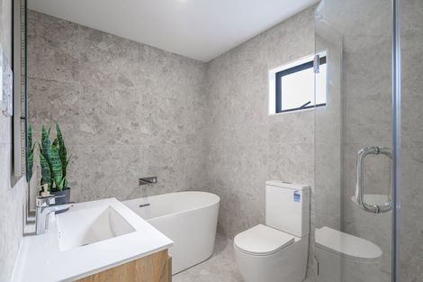 Photo of property in 1/12 Manuwai Road, Torbay, Auckland, 0630