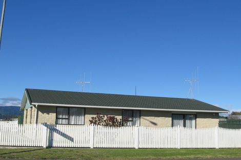 Photo of property in 44 Norfolk Crescent, Otaki Beach, Otaki, 5512