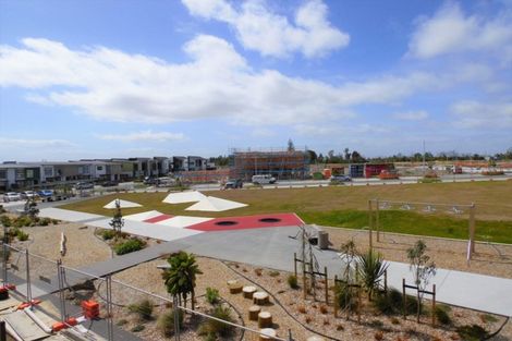 Photo of property in 9/25 Sidney Wallingford Way, Hobsonville, Auckland, 0616