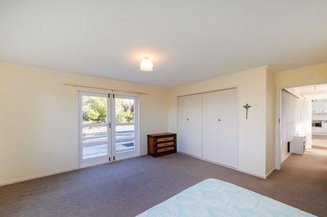 Photo of property in 2 Signal Street, Marton, 4710