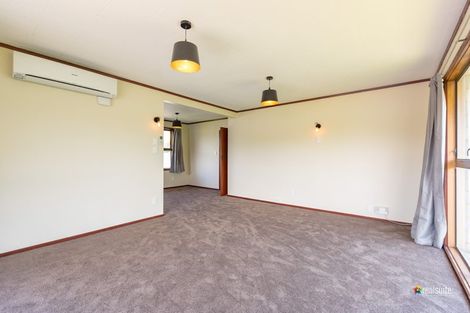 Photo of property in 1/4 Parera Grove, Heretaunga, Upper Hutt, 5018