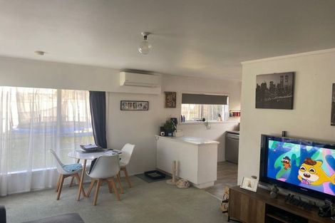Photo of property in 1/28 Imogene Way, Half Moon Bay, Auckland, 2012