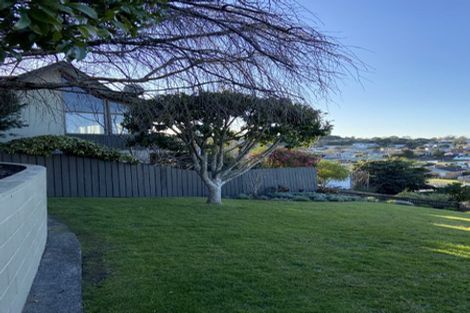 Photo of property in 12 Salmond Place, Dinsdale, Hamilton, 3204