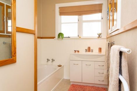 Photo of property in 142 Plateau Road, Te Marua, Upper Hutt, 5018