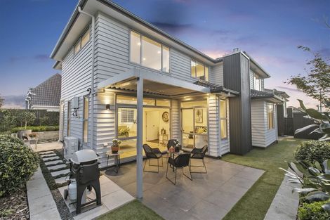 Photo of property in 14a Sylvan Park Avenue, Milford, Auckland, 0620