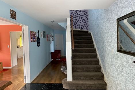 Photo of property in 15 Fairchild Avenue, Goodwood Heights, Auckland, 2105