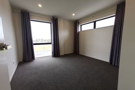 Photo of property in 29 Westgate Drive, Westgate, Auckland, 0614