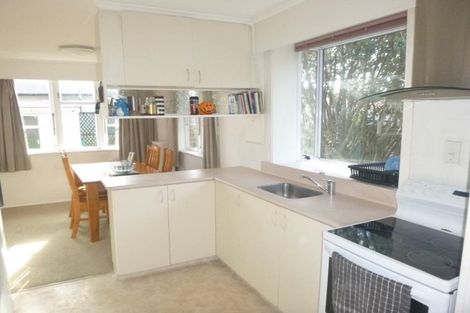 Photo of property in 2a Henry Street, Ebdentown, Upper Hutt, 5018