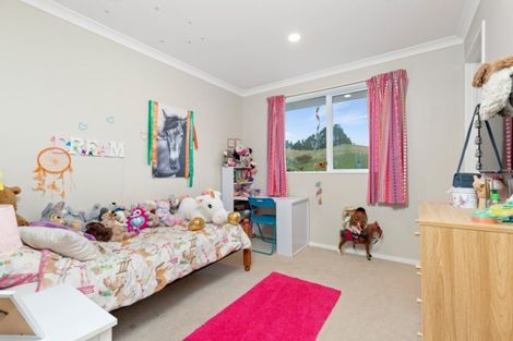 Photo of property in 39 Windmill Glen Road, Dairy Flat, Albany, 0794