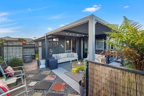 Photo of property in 23 Royal Crescent, Papamoa, 3118