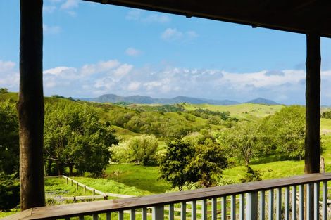 Photo of property in 7 James Road, Maungaturoto, 0587