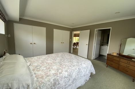 Photo of property in 14 Cashmere Place, Flagstaff, Hamilton, 3210