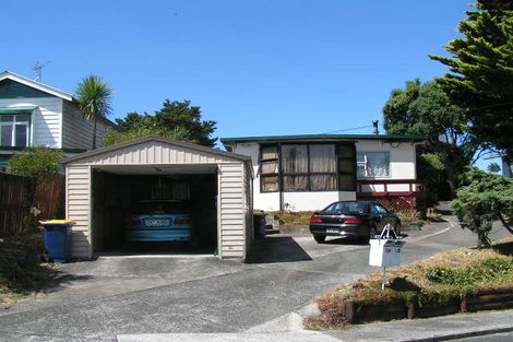 Photo of property in 1/12 Valley Road, Northcote, Auckland, 0626