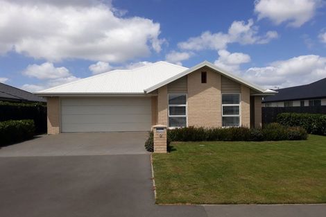 Photo of property in 9 Hineaari Street, Marshland, Christchurch, 8083