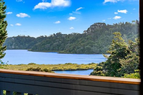 Photo of property in 61 Pemberton Avenue, Bayview, Auckland, 0629