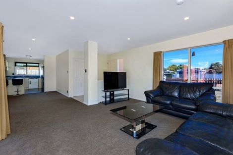 Photo of property in 56 Beach Road, North New Brighton, Christchurch, 8083
