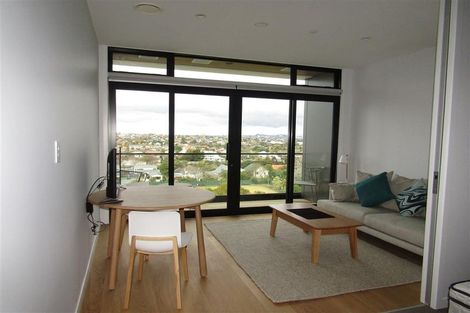 Photo of property in Frank Sargeson Apts, 406/74 Anzac Street, Takapuna, Auckland, 0622