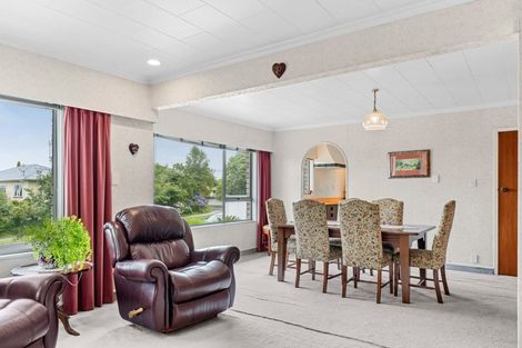 Photo of property in 1 Ngahere Street, Inglewood, 4330