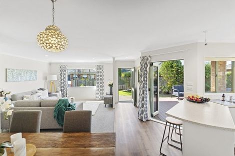 Photo of property in 23 Dan Tori Place, Orewa, 0931