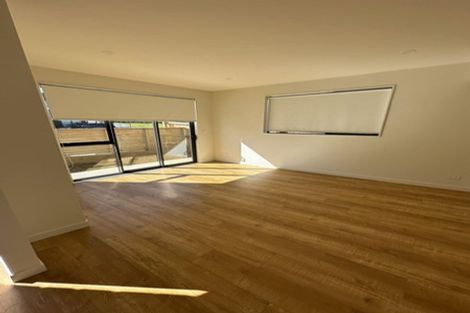 Photo of property in 20 Baumea Rise, Massey, Auckland, 0614