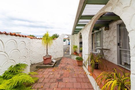 Photo of property in 10/283 Taradale Road, Pirimai, Napier, 4112