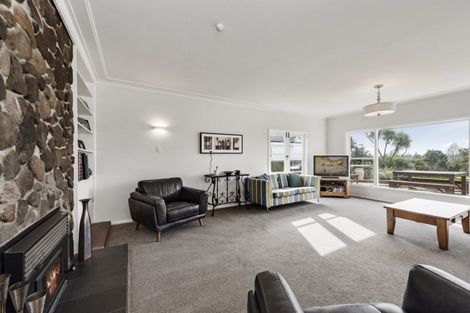 Photo of property in 124 Beerescourt Road, Beerescourt, Hamilton, 3200