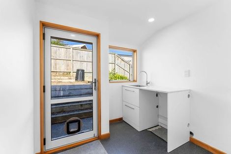 Photo of property in 25 Te Awakura Terrace, Mount Pleasant, Christchurch, 8081