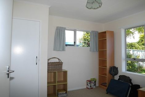 Photo of property in 39 Andrew Street, Waikanae, 5036