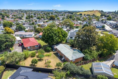 Photo of property in 7 Janine Place, Bucklands Beach, Auckland, 2014