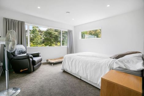 Photo of property in 28 Shah Place, Glen Eden, Auckland, 0602