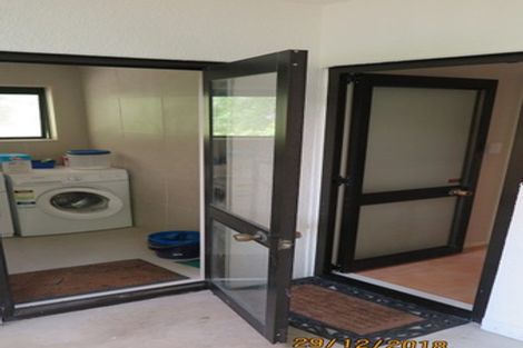 Photo of property in 14 Emlyn Place, Torbay, Auckland, 0630