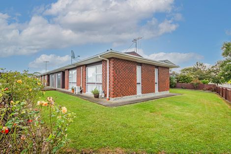 Photo of property in 2 Moyne Avenue, Milson, Palmerston North, 4414