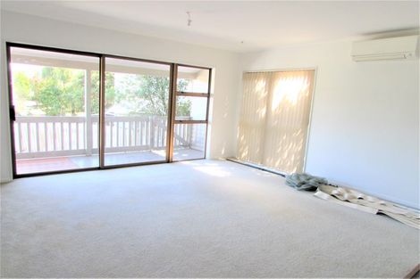 Photo of property in 6 Rembrandt Avenue, Tawa, Wellington, 5028