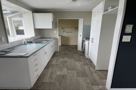 Photo of property in 40 Linwood Drive, Paraparaumu, 5032