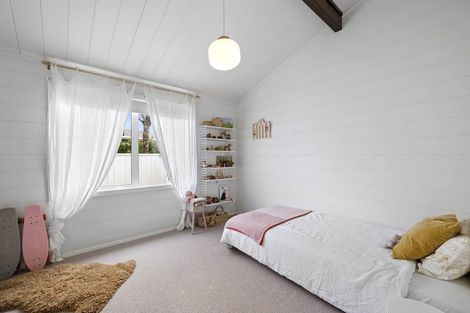 Photo of property in 12 Honnor Place, Hurdon, New Plymouth, 4310