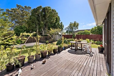 Photo of property in 16 Grebe Street, Manurewa, Auckland, 2102