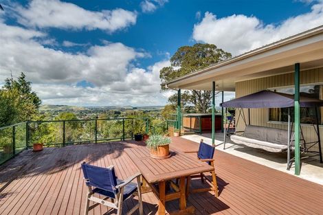 Photo of property in 4 Windsor Road, Waipawa, 4210