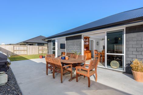 Photo of property in 5 Batty Street, Papamoa Beach, Papamoa, 3118