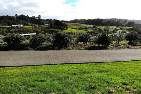 Photo of property in 33 Osbaldiston Lane, Kaukapakapa, 0873