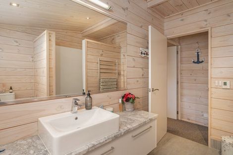 Photo of property in 135 Captain Cook Road, Cooks Beach, Whitianga, 3591