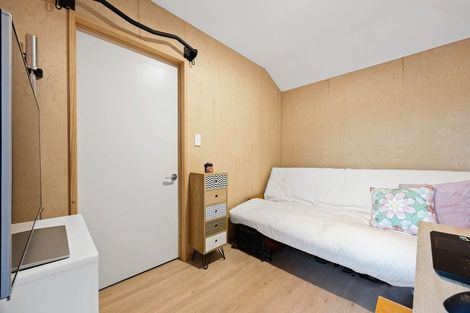 Photo of property in 33b Wilsons Road South, Saint Martins, Christchurch, 8022