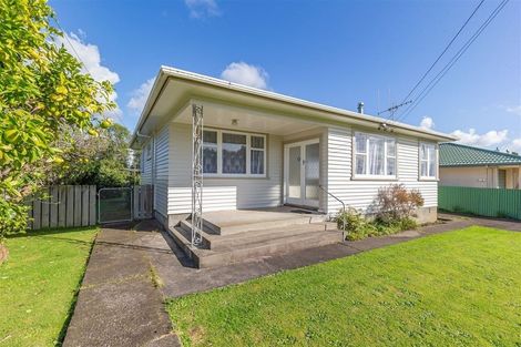 Photo of property in 3 Ballance Street, Levin, 5510