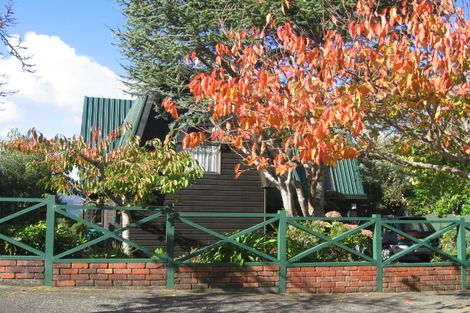 Photo of property in 22 Stanhope Grove, Korokoro, Lower Hutt, 5012