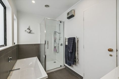 Photo of property in 106b Montgomery Avenue, Karori, Wellington, 6012