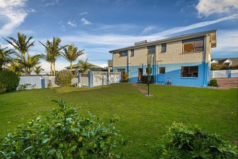 Photo of property in 8 Limeburners Close, Hobsonville, Auckland, 0618
